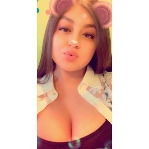 Meet your Posher, Karina